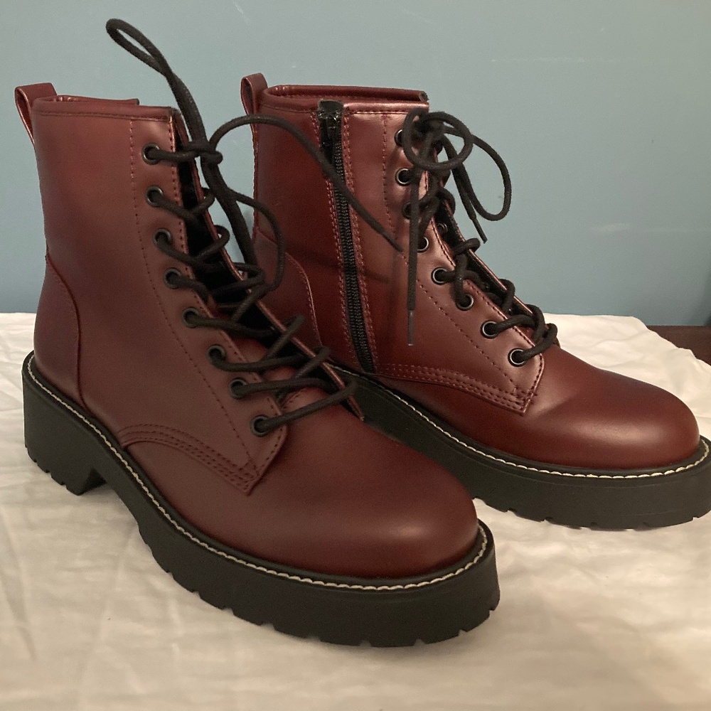 Madden Girl Kurrt Paris combat boots